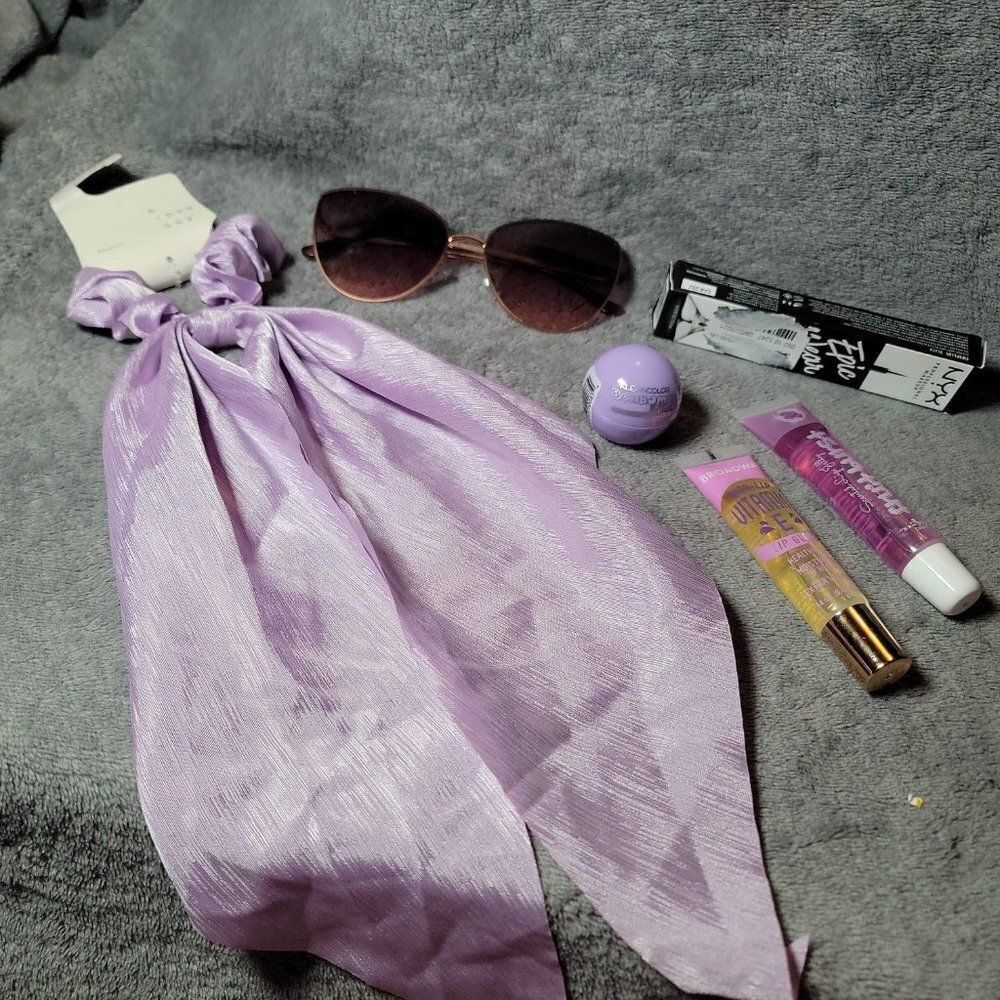 A New Day Fruit Burst Broadway Kleancolor NYX Womens Purple Accessory Bundle